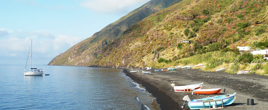 Cosa vedere a Stromboli - Spiaggia Petrazze Cosa vedere a Stromboli - Spiaggia Petrazze
